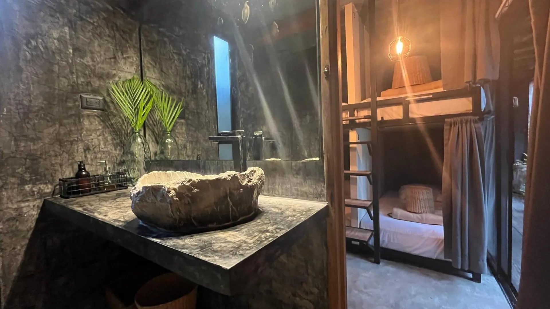 Hostel Meteora Stay & Coffeehouse Tulum